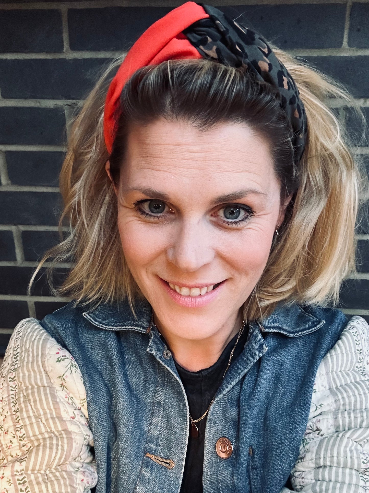 Grey leopard print turban-twist with coral mix