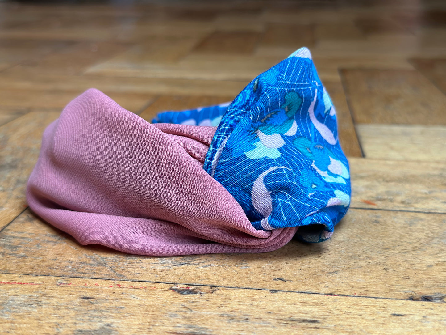 Blue pink and green swirls turban-twist mixed with rose plain chiffon