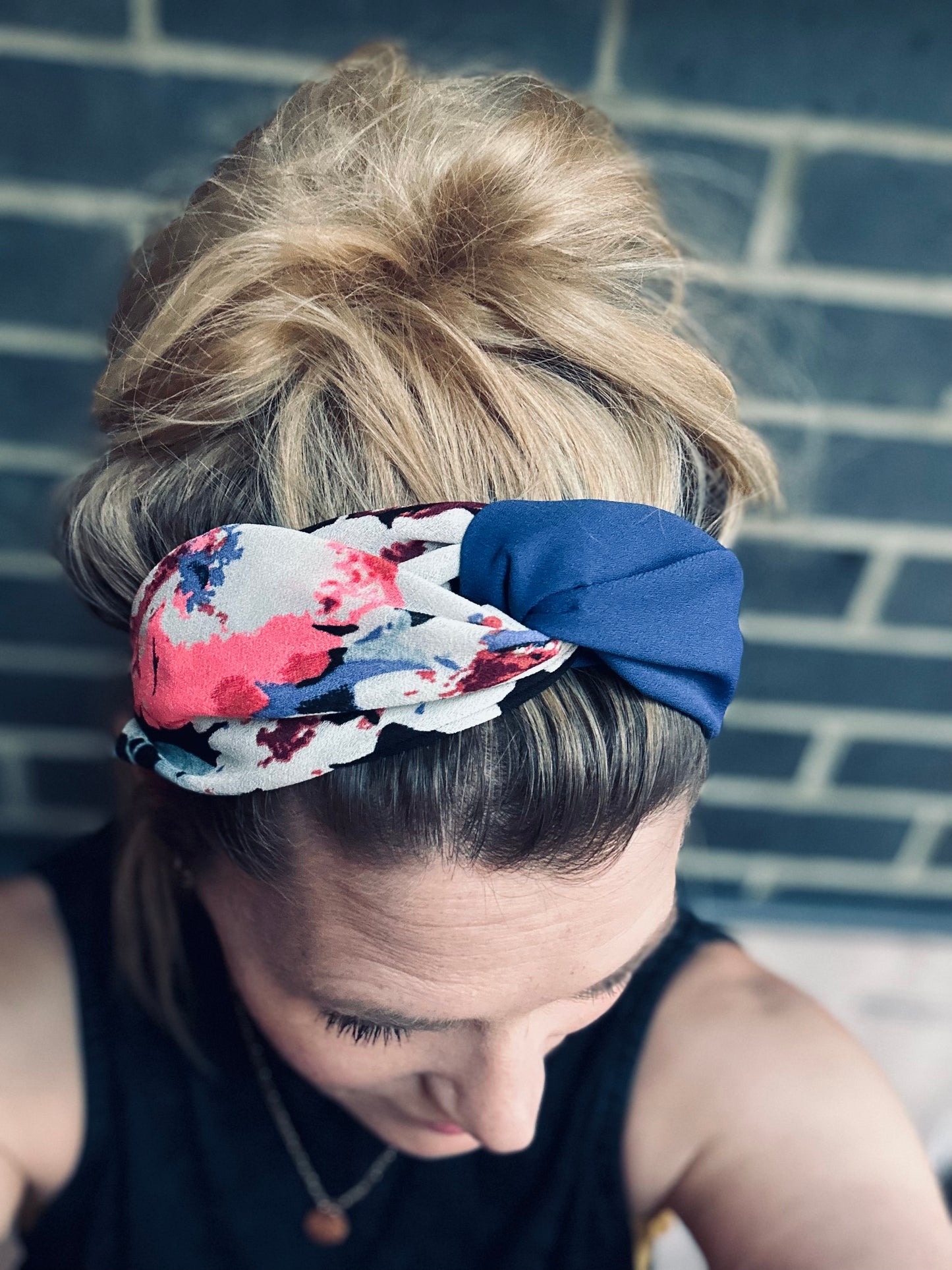 Neon pink and blue floral turban-twist with blue mix