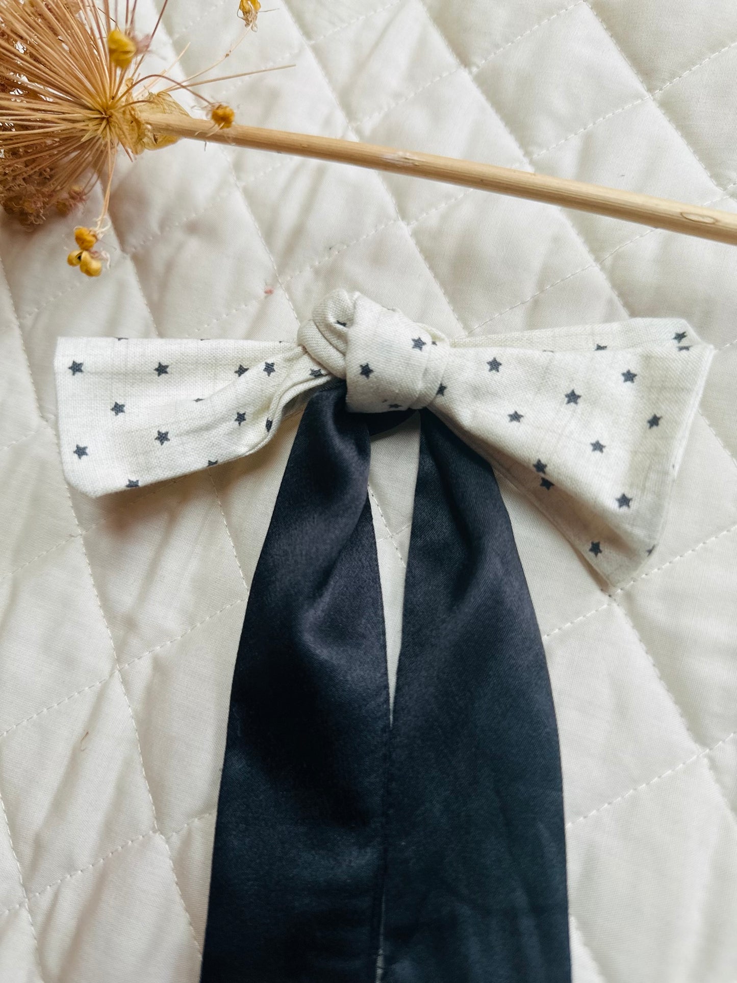 Cream mini black star single fabric bow