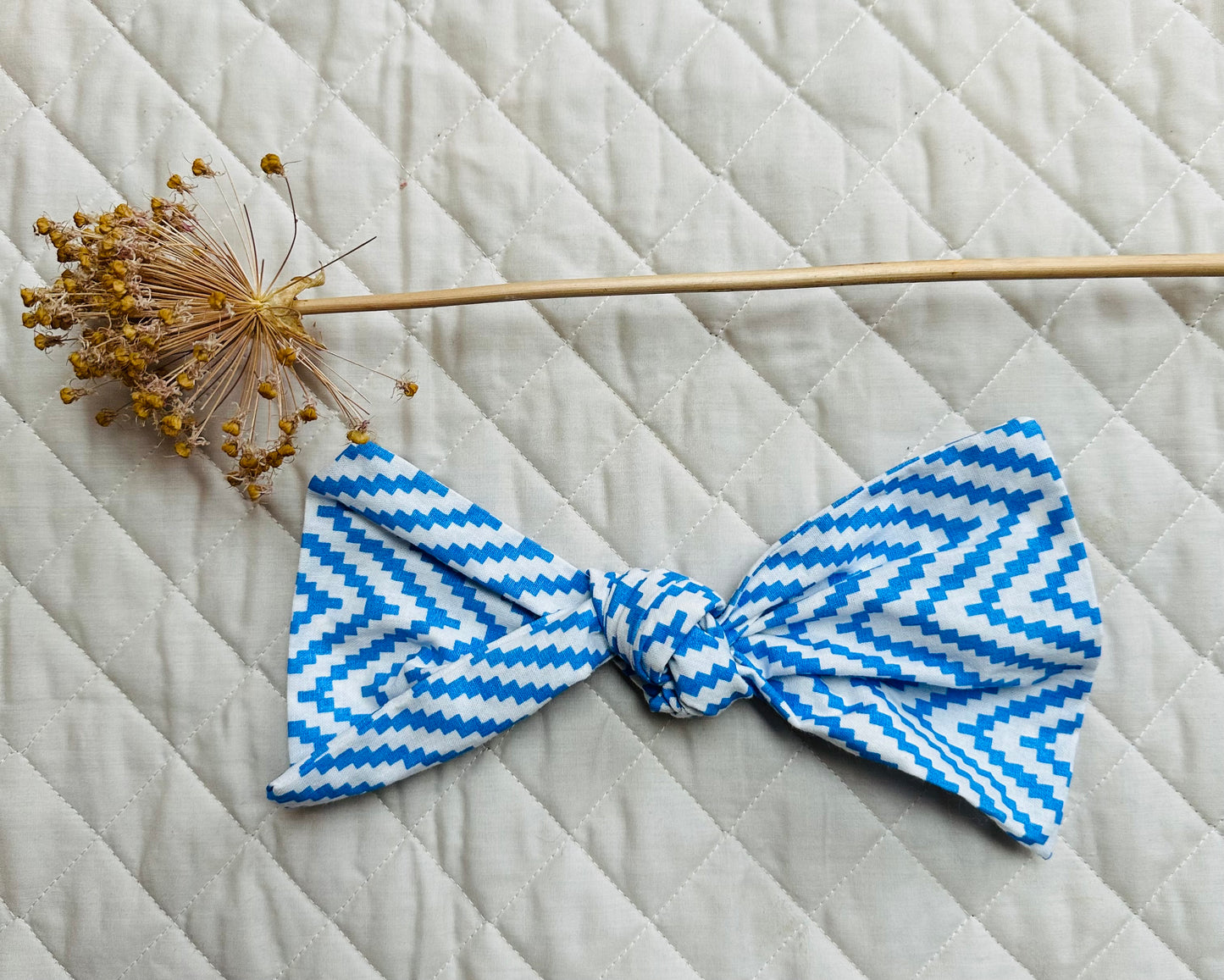Aztec neon detachable single fabric bow