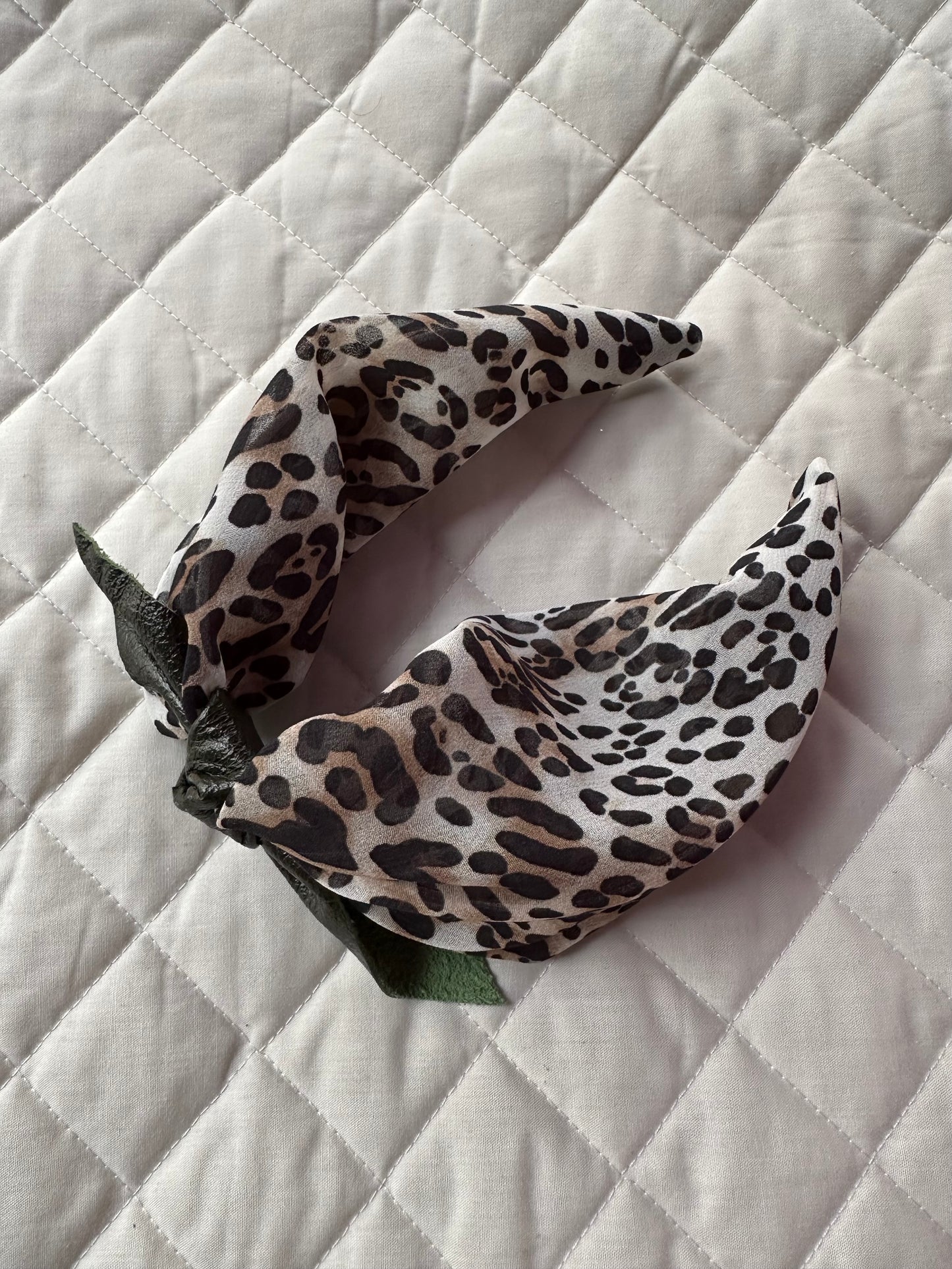 Leopard print leather green bow style band