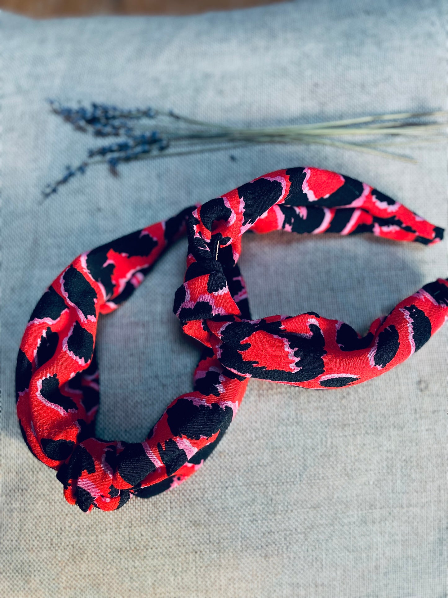 Mini-me set: Red and pink leopard print knotted hairband