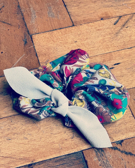 Vintage floral bow style scrunchies