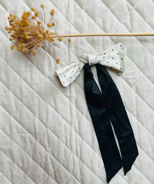 Cream mini black star single fabric bow