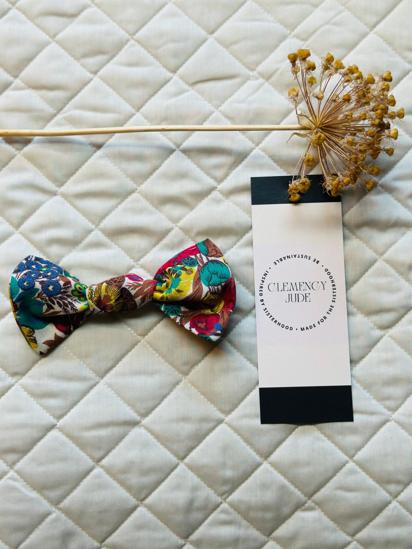 Gift sets: Red, mustard and green floral print bow set