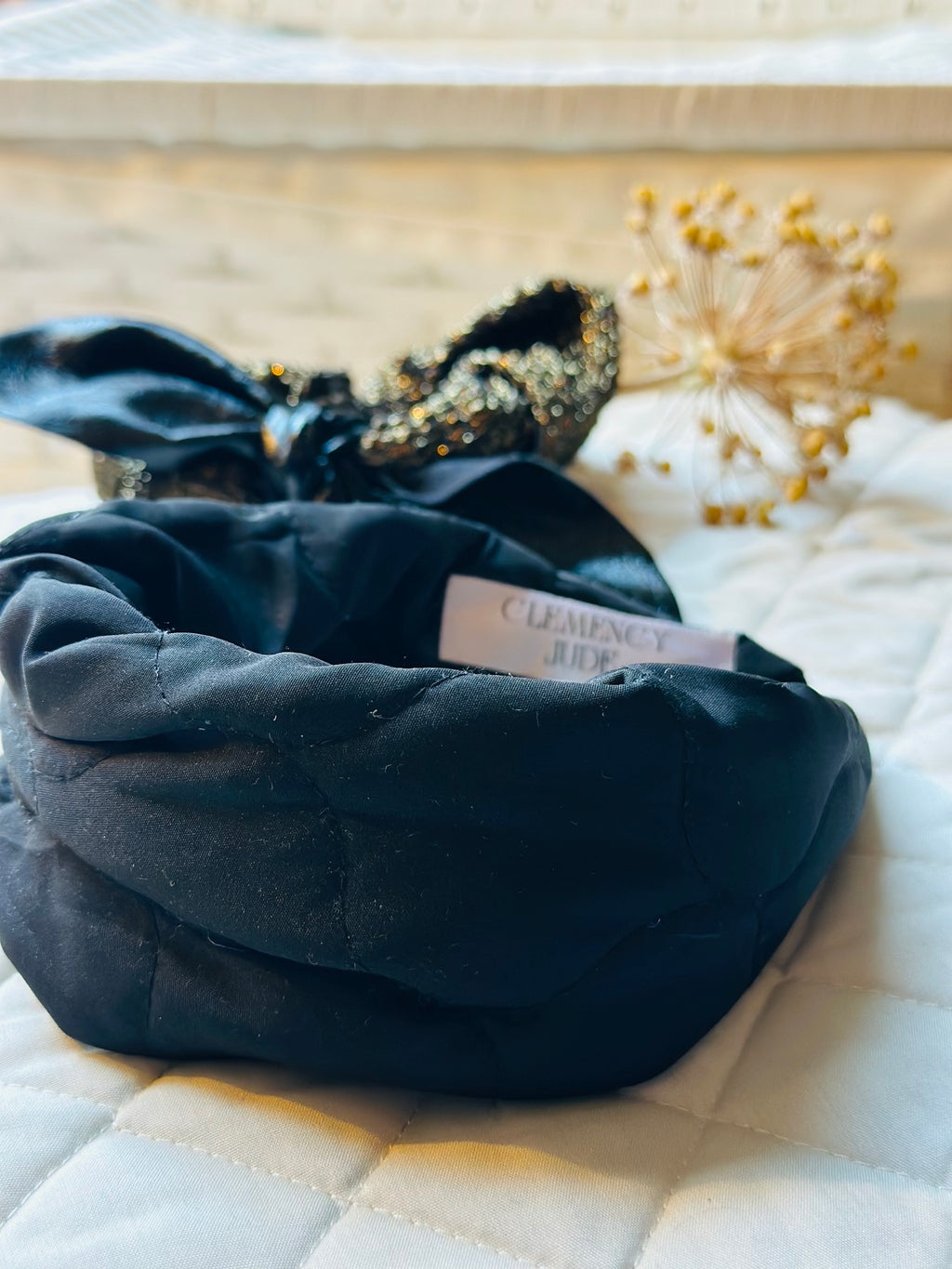 Gift sets: black and gold scrunchie set