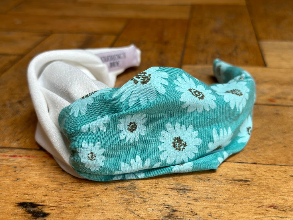 Turquoise daisy print turban-twist with cream mix