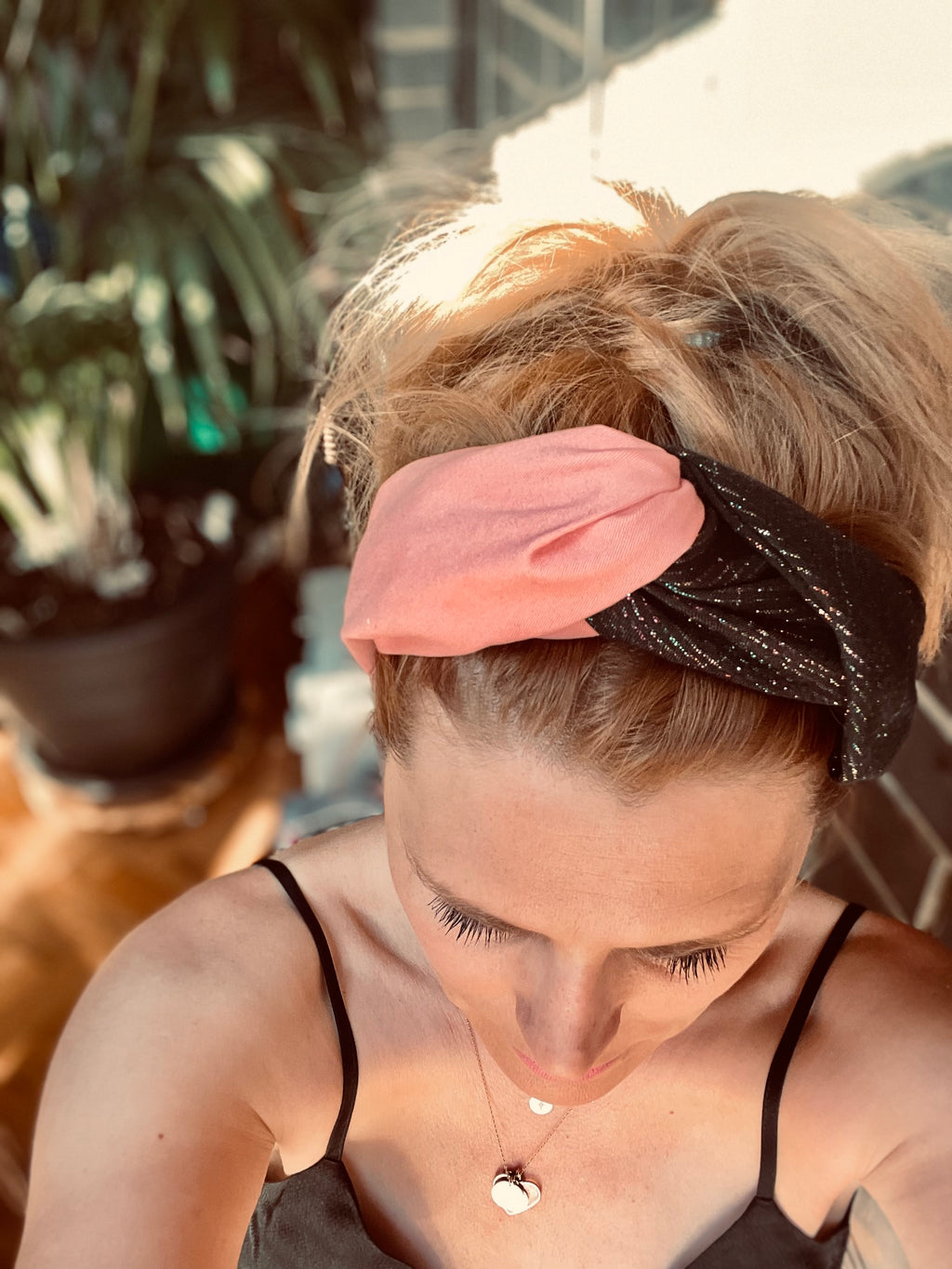 Turban twist in pink chino fabric mixed with black and glitter