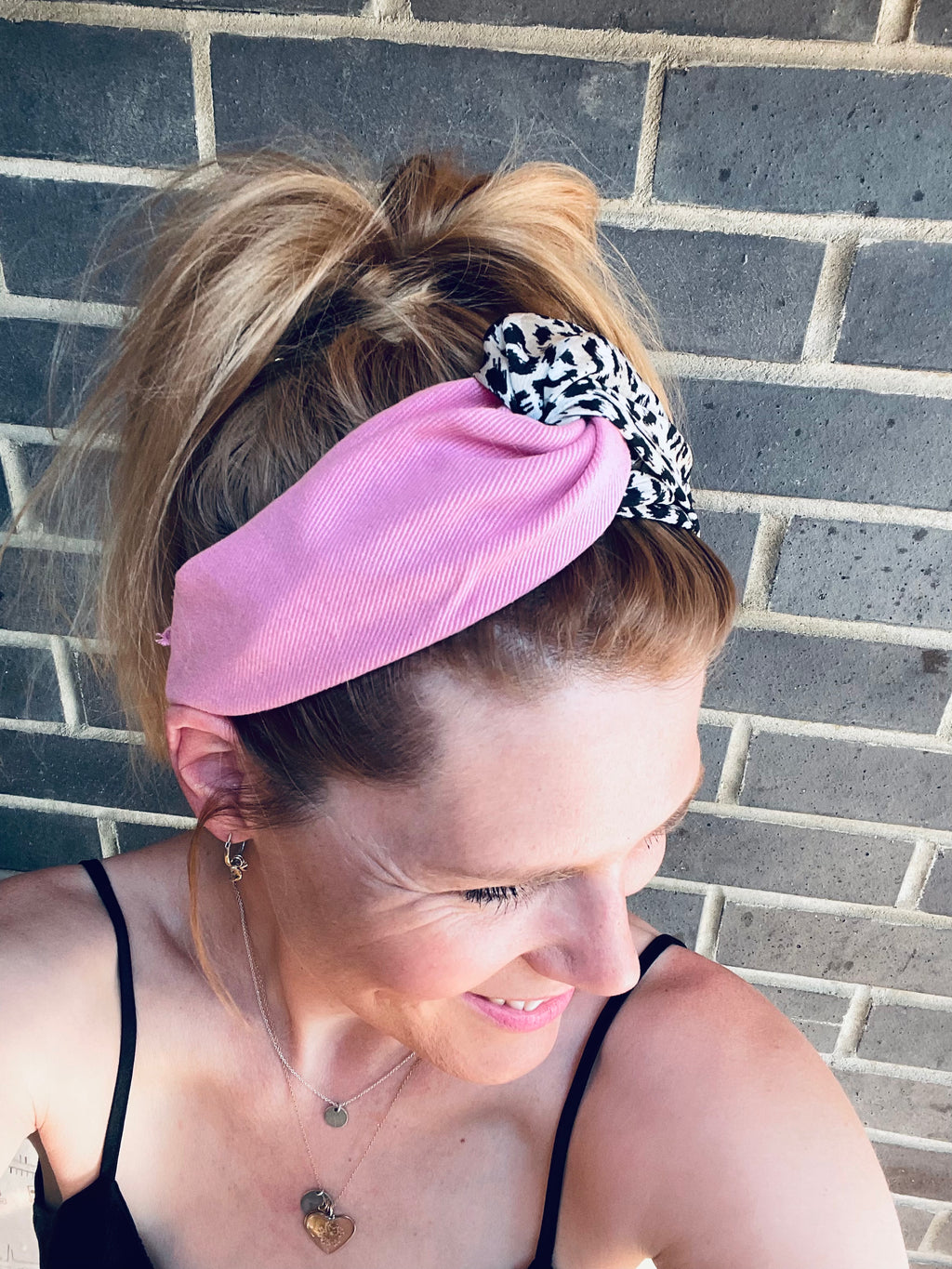 Turban twist in black denim and leopard print