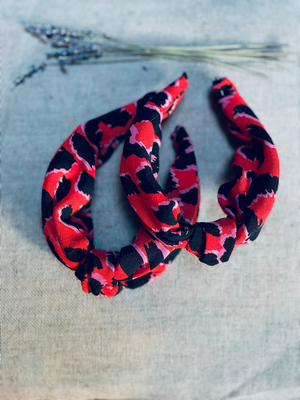Mini-me set: Red and pink leopard print knotted hairband